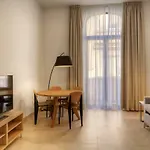 Lauria Апартаменты
