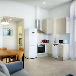 Апартаменты Lauria *